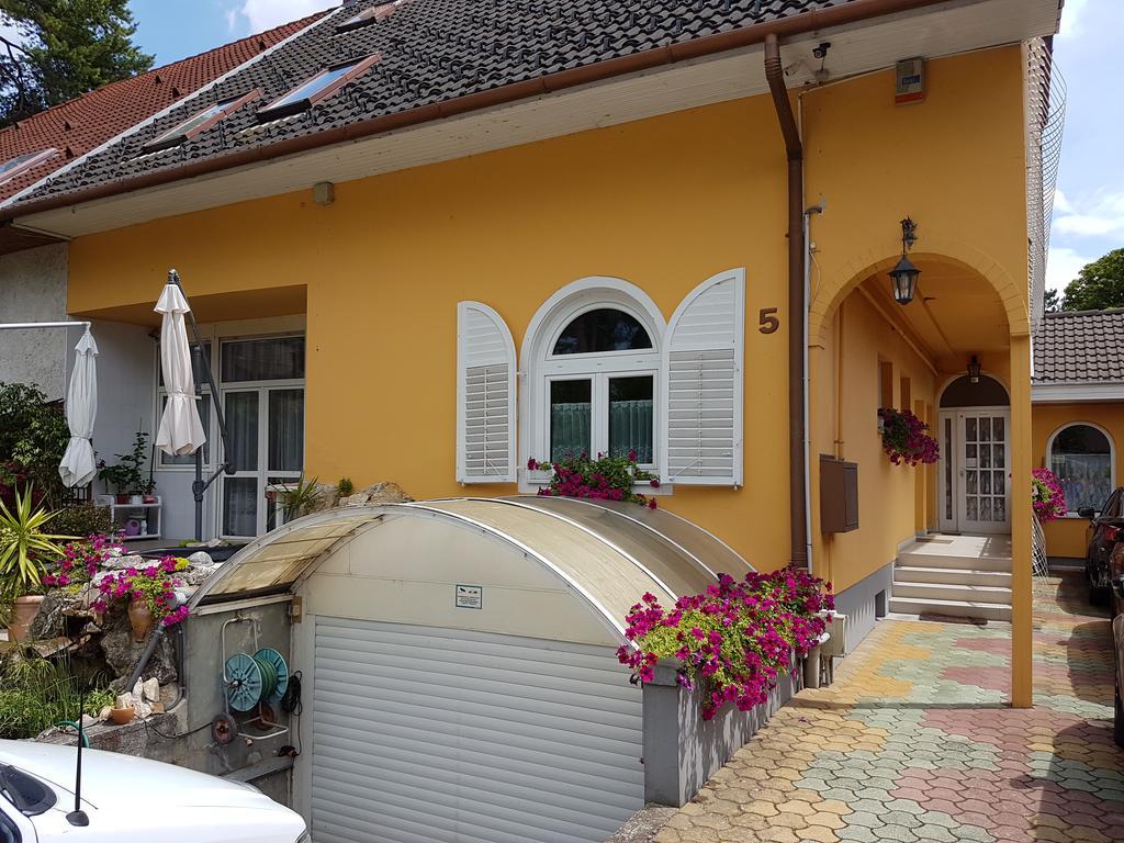 Ilona Vendeghaz Hotel ชิโอฟก ภายนอก รูปภาพ